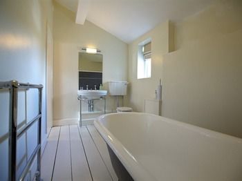 บรอดร็อค Apartment เชปสโตว์ ภายนอก รูปภาพ